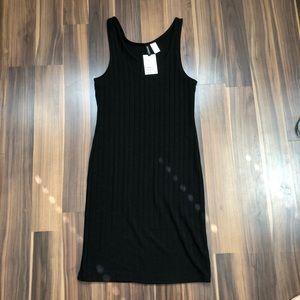 BRAND NEW NEVER WORN Black H&M Dress Size 6